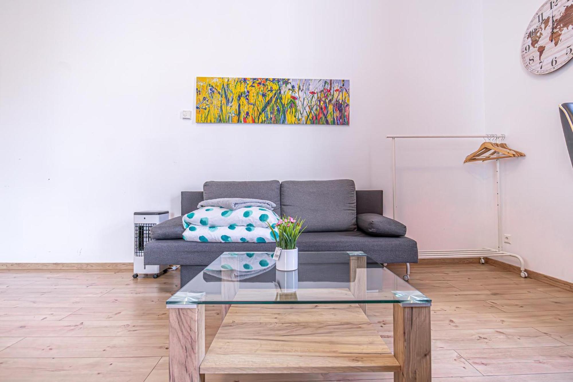 6 Min To Amusement Park - Economy Rooms In Shared Apartment Viena Exterior foto