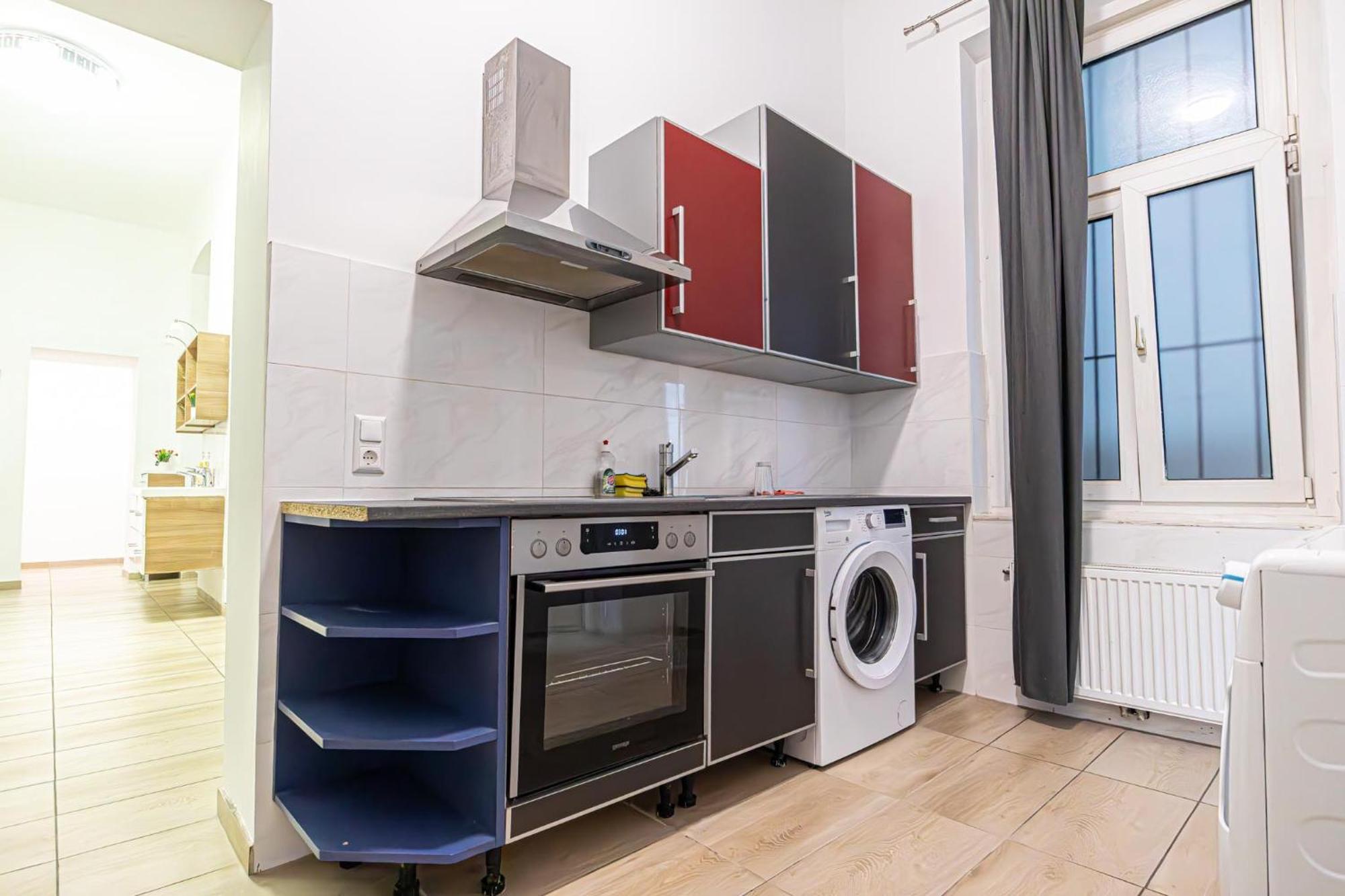6 Min To Amusement Park - Economy Rooms In Shared Apartment Viena Exterior foto