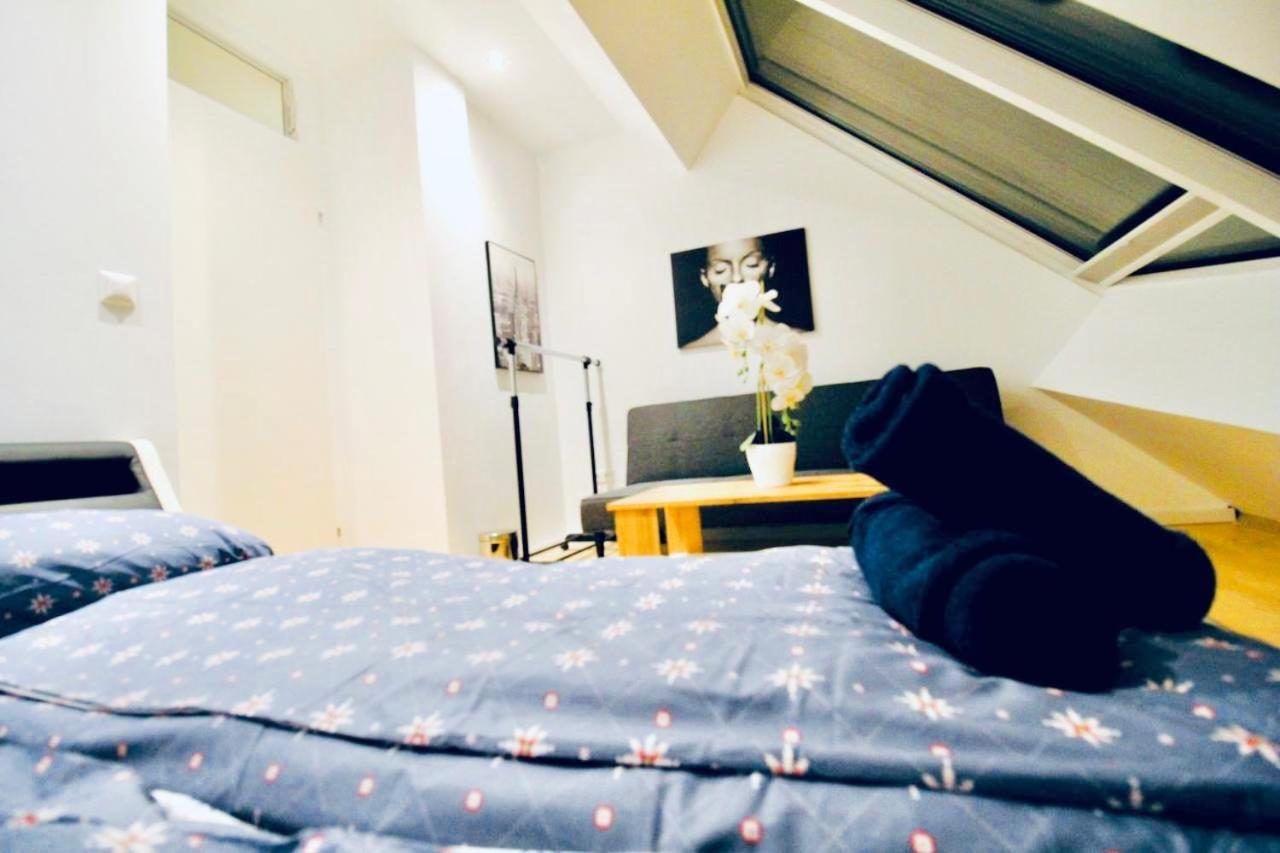 6 Min To Amusement Park - Economy Rooms In Shared Apartment Viena Exterior foto