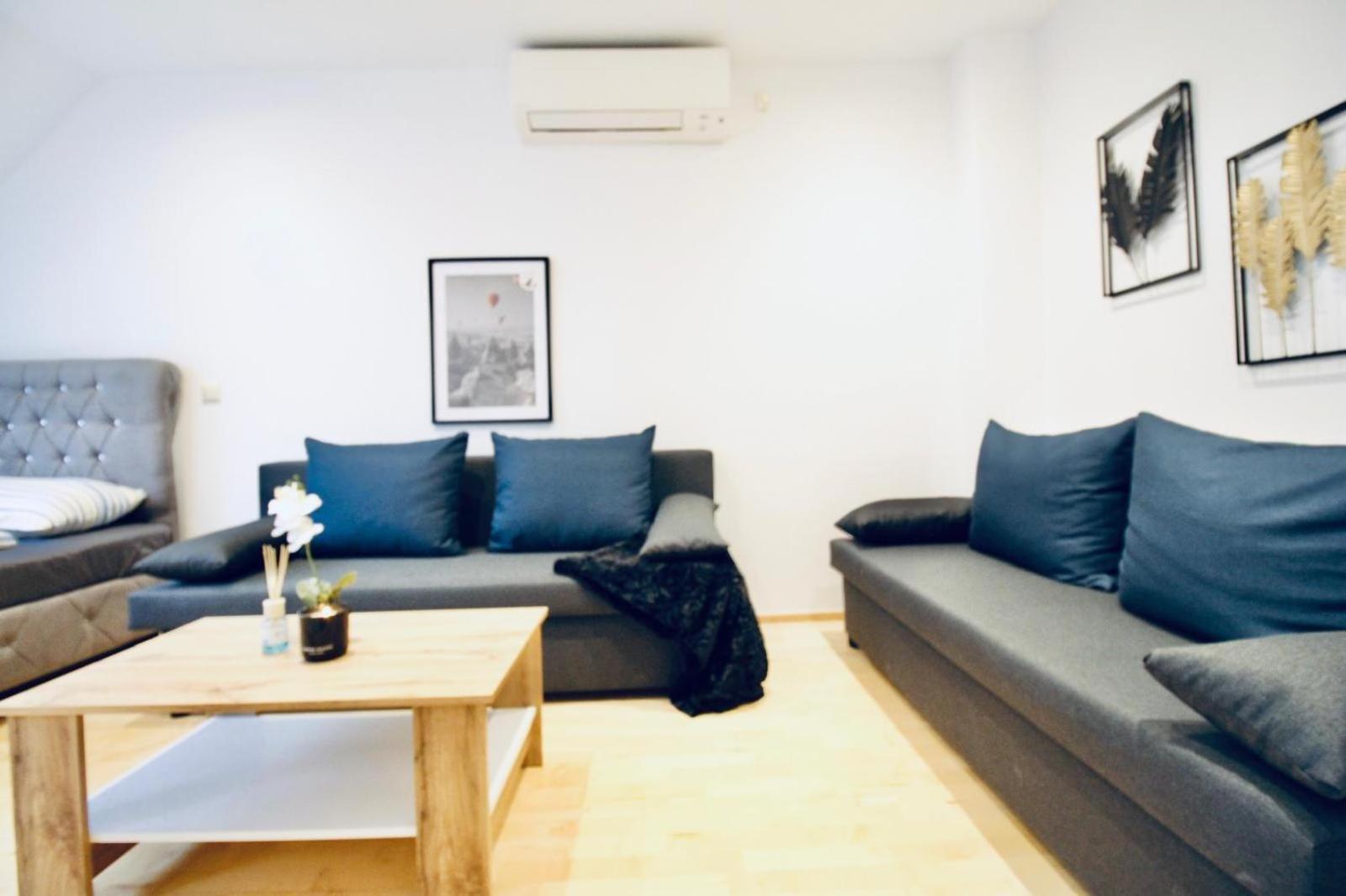 6 Min To Amusement Park - Economy Rooms In Shared Apartment Viena Exterior foto